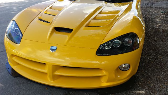 Dodge Viper 2010 photo 2