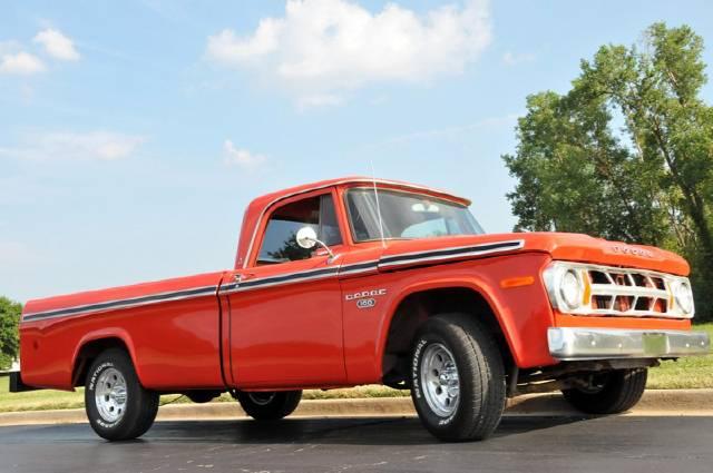 Dodge W100 Pickup 14 Box MPR Unspecified