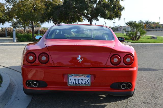 Ferrari 550 Maranello 2001 photo 0