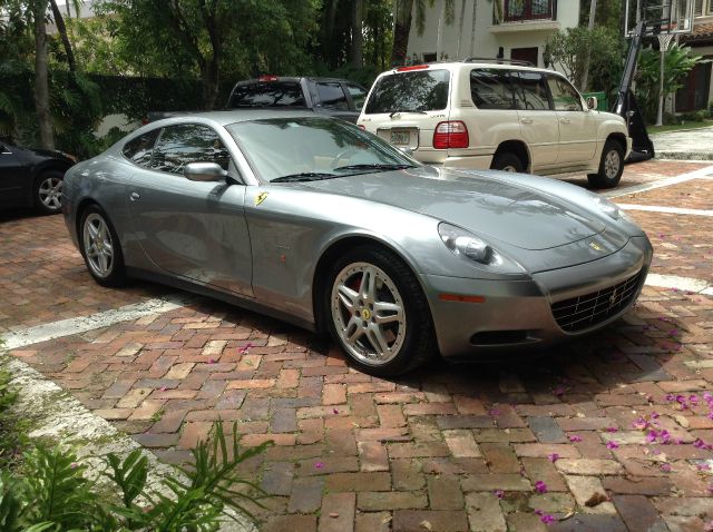 Ferrari 612 Scaglietti 2006 photo 1