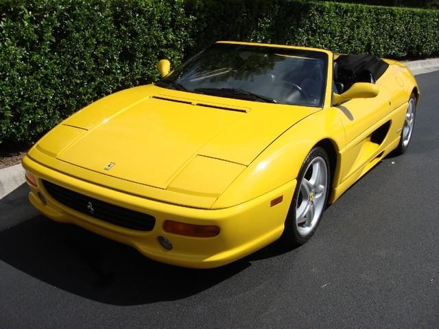 Ferrari F355 1999 photo 2