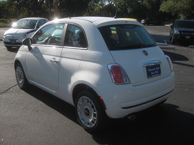 Fiat 500 Luxury Package 3.6L V6 RWD Hatchback