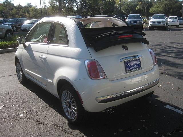 Fiat 500 Luxury Package 3.6L V6 RWD Convertible