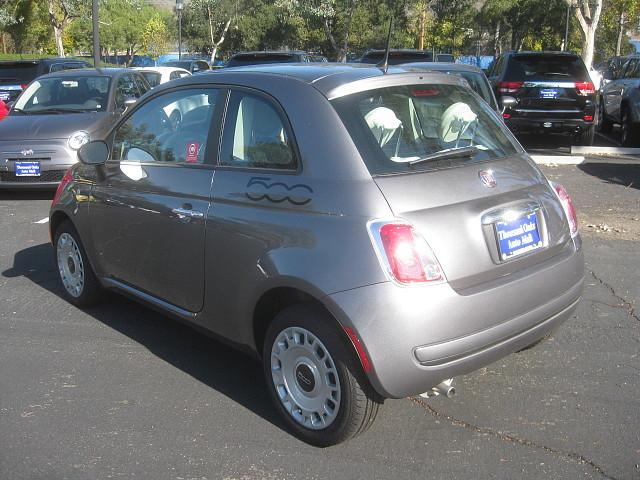 Fiat 500 Luxury Package 3.6L V6 RWD Hatchback