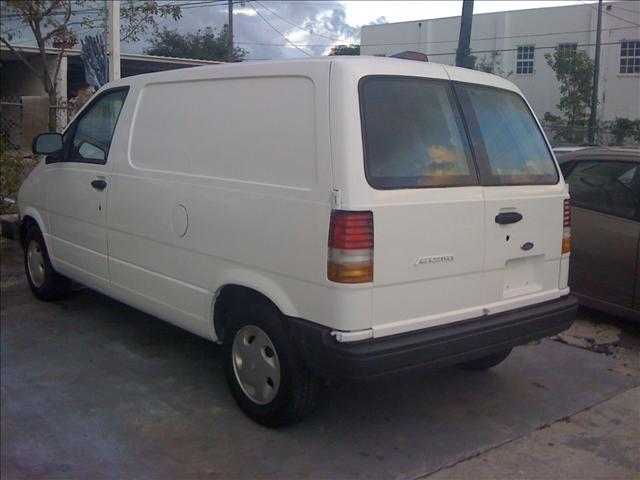 Ford Aerostar 1996 photo 1