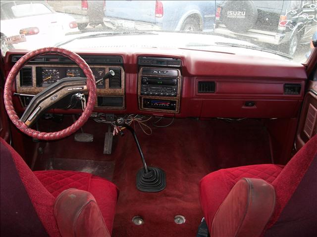 Ford Bronco 1986 photo 3