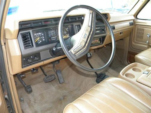 Ford Bronco 1986 photo 2