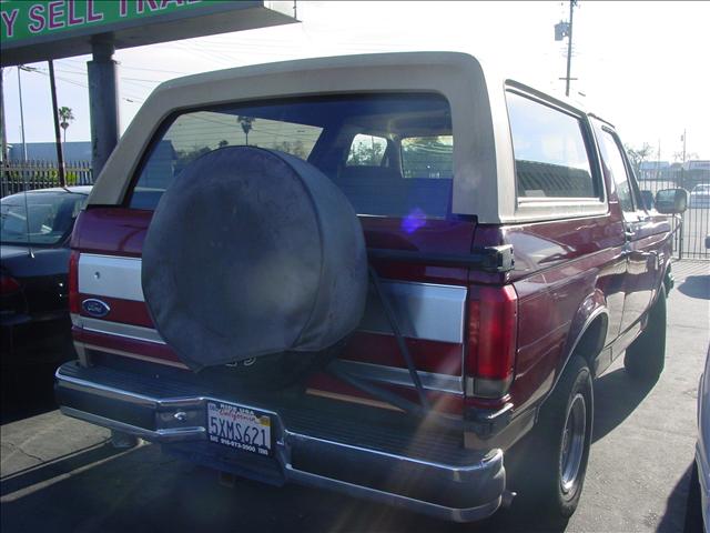 Ford Bronco 1988 photo 3