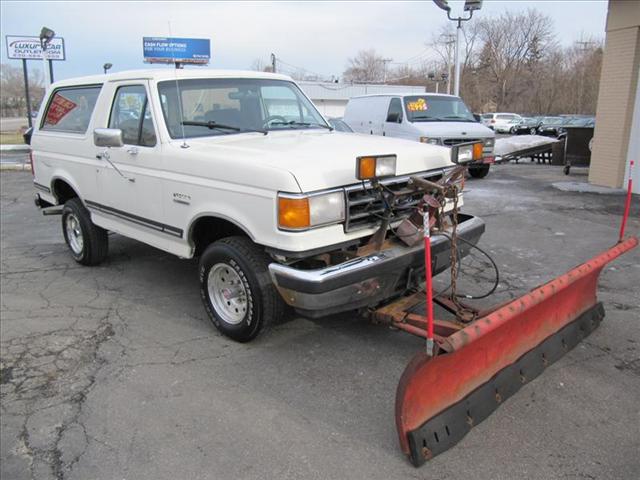 Ford Bronco 1988 photo 1