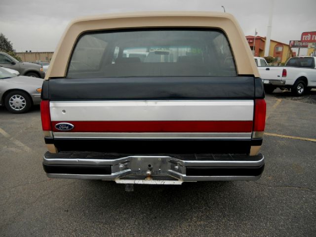 Ford Bronco 1988 photo 2