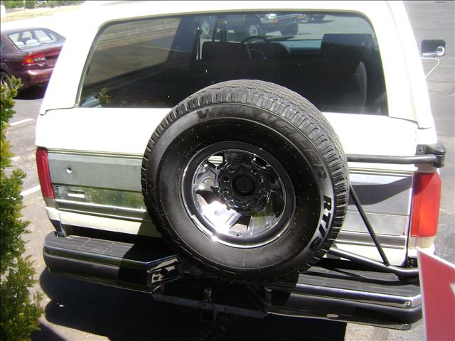 Ford Bronco 1988 photo 5