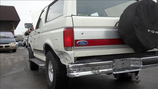 Ford Bronco 1990 photo 3