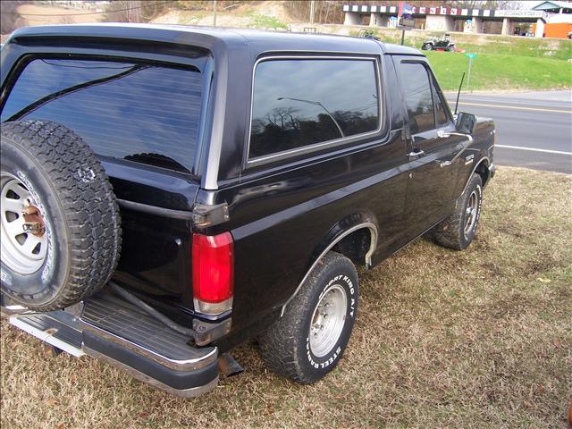 Ford Bronco 1990 photo 3