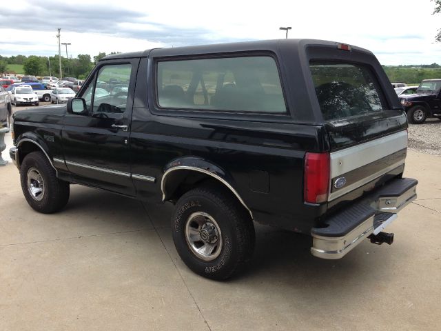 Ford Bronco 1996 photo 4