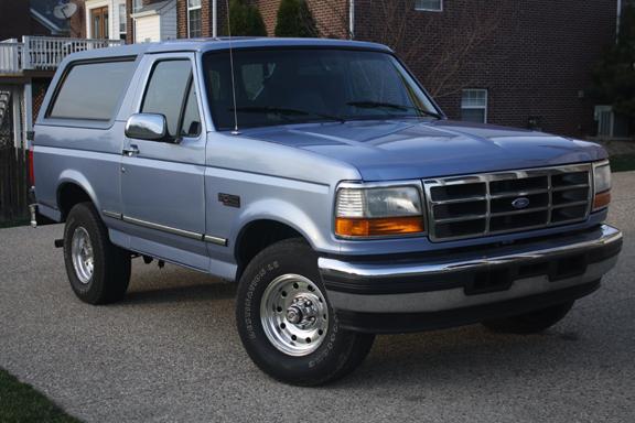 Ford Bronco ESi Sport Utility