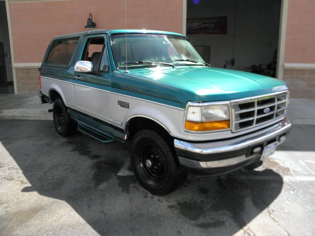 Ford Bronco 1996 photo 1