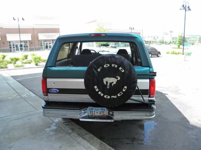 Ford Bronco 1996 photo 14