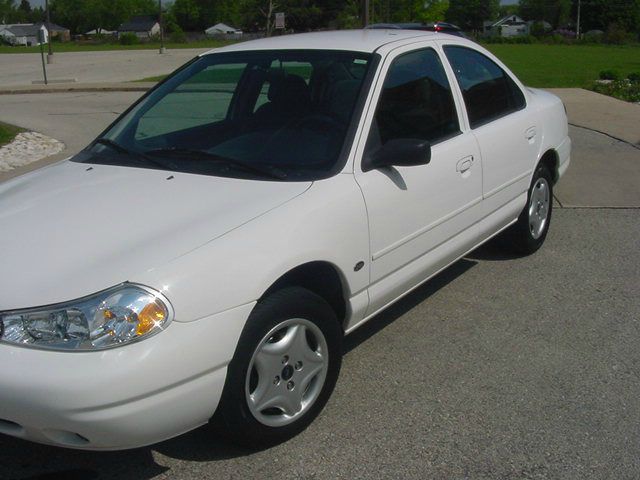 Ford Contour 1998 photo 16