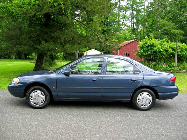 Ford Contour 1998 photo 9