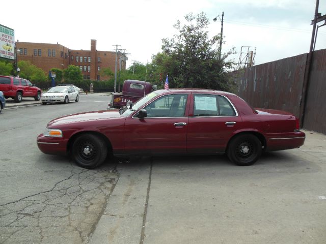 Ford Crown Victoria 1998 photo 4