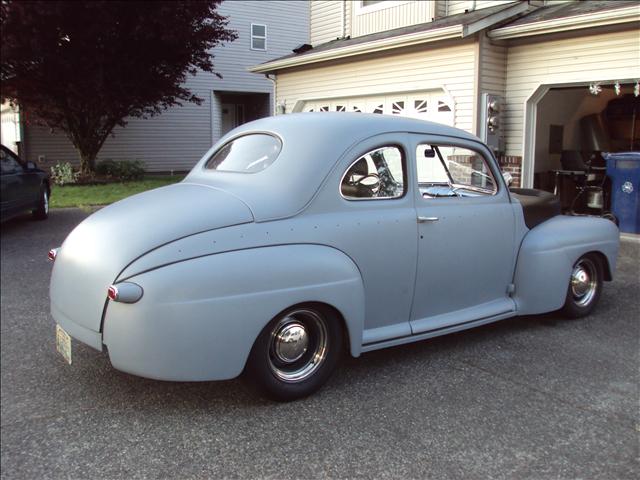 Ford Custom 1948 photo 5