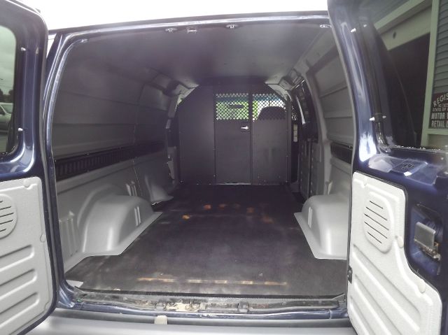 Ford E150 2006 photo 3