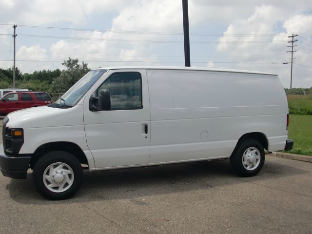 Ford E150 2009 photo 1