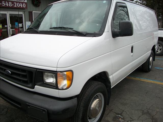 Ford E250 2003 photo 1