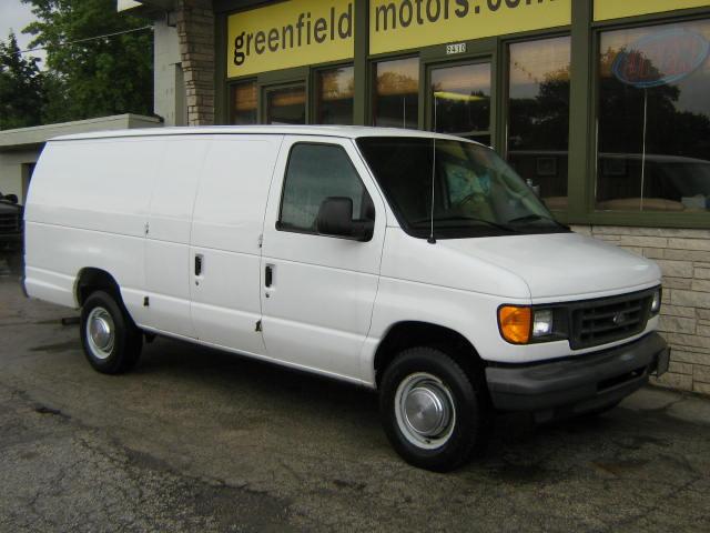 Ford E250 2003 photo 1