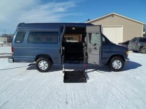 Ford E350 Wagon Premier Nav AWD Passenger Van