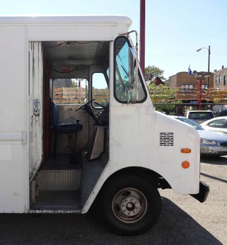 Ford Econoline 1985 photo 3