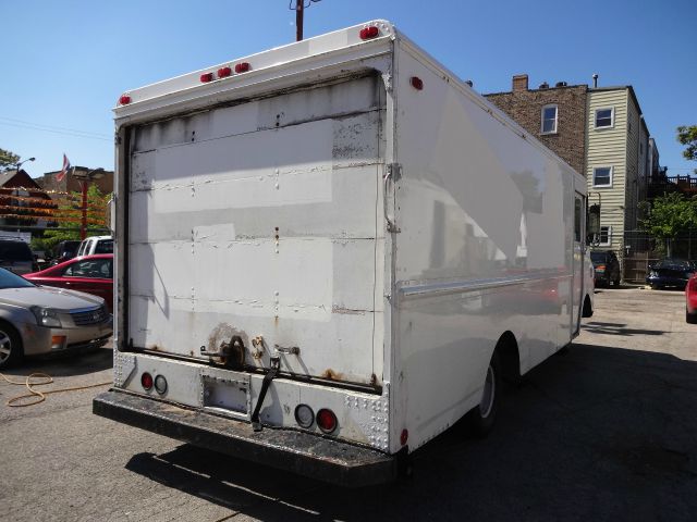 Ford Econoline 1985 photo 3