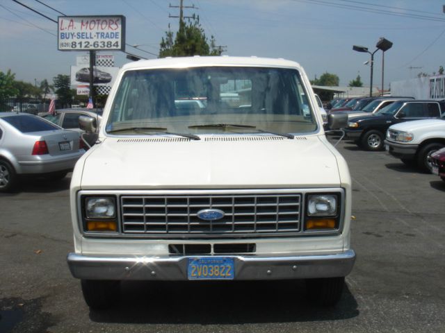 Ford Econoline 1986 photo 1