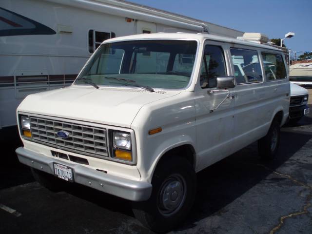 Ford Econoline 1987 photo 4