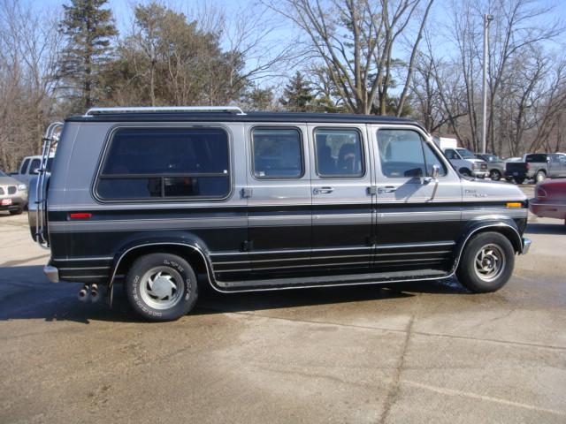 Ford Econoline 1987 photo 4