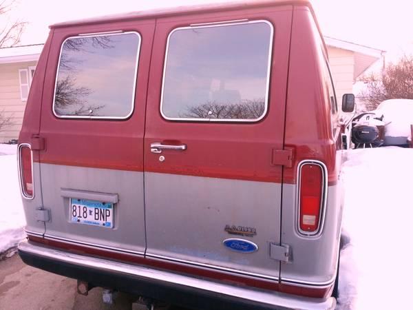 Ford Econoline 1989 photo 1