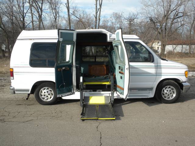 Ford Econoline 1992 photo 3