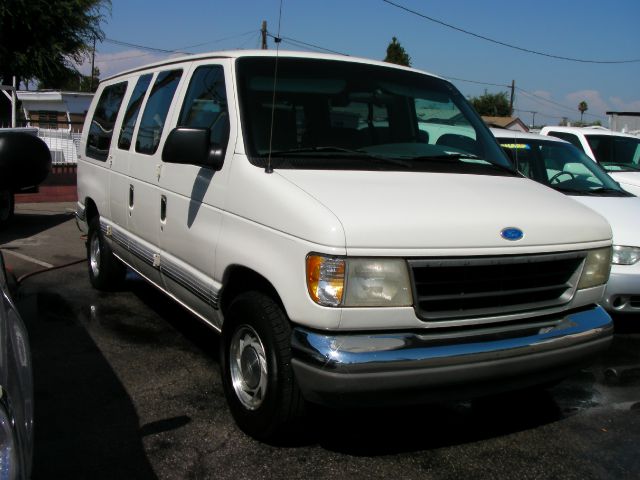 Ford Econoline 1994 photo 2