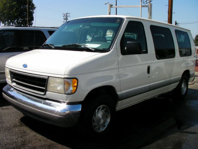 Ford Econoline 1994 photo 3