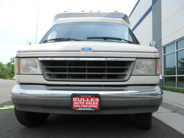 Ford Econoline 1994 photo 11