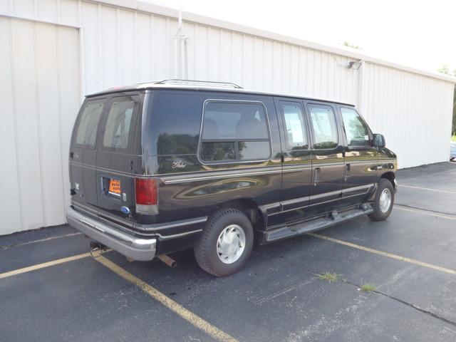 Ford Econoline 1995 photo 2