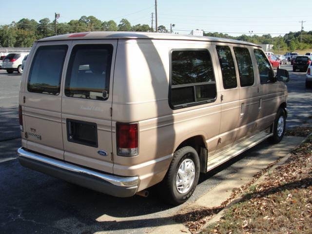 Ford Econoline Unknown Passenger Van