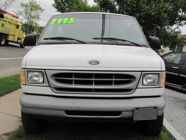 Ford Econoline 1997 photo 16