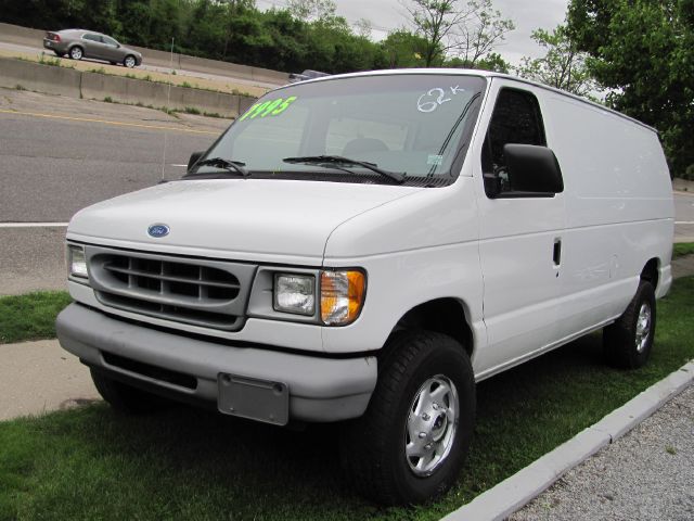 Ford Econoline 1997 photo 17