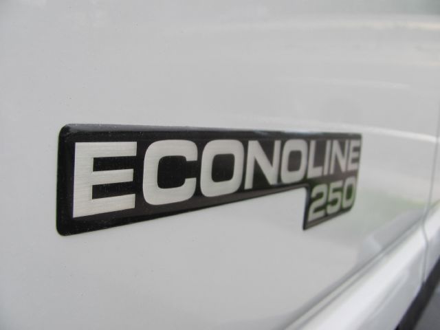 Ford Econoline 1997 photo 9