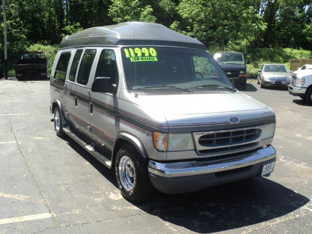 Ford Econoline 1997 photo 2