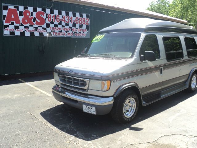 Ford Econoline 1997 photo 20