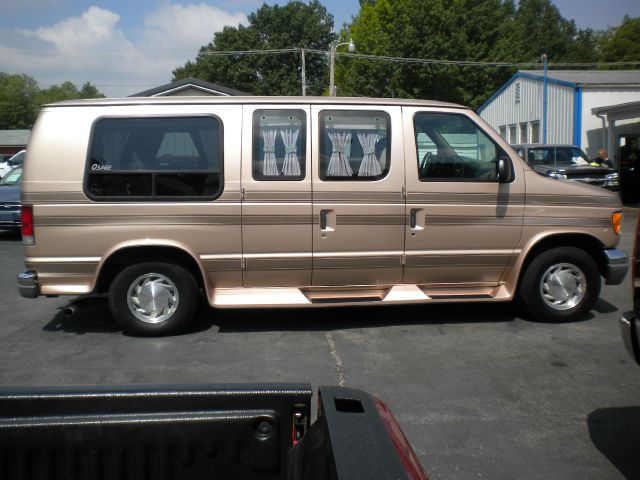 Ford Econoline 1997 photo 15