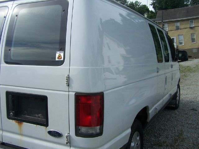 Ford Econoline 1998 photo 2