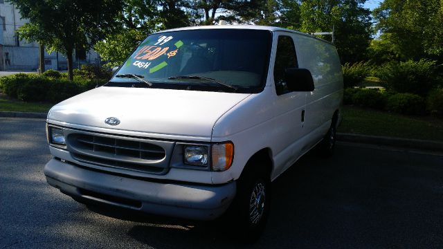 Ford Econoline 1999 photo 13